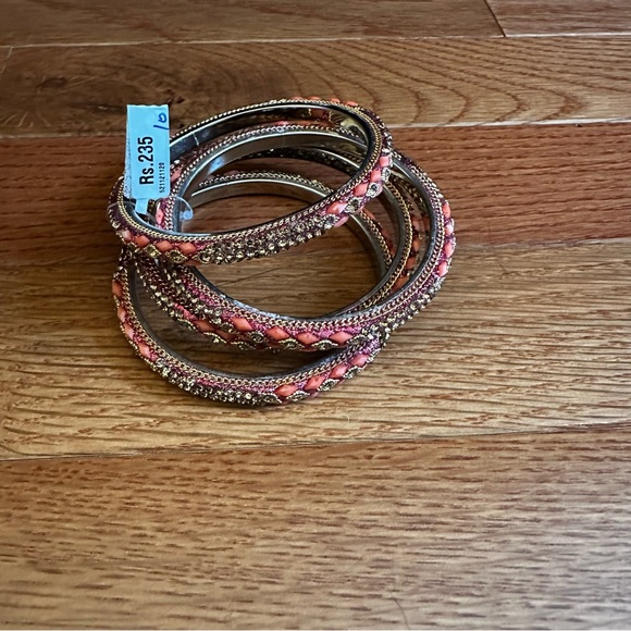 NWT Indian Kundan bracelets size 2.10 sets of 4. - Picture 10 of 11